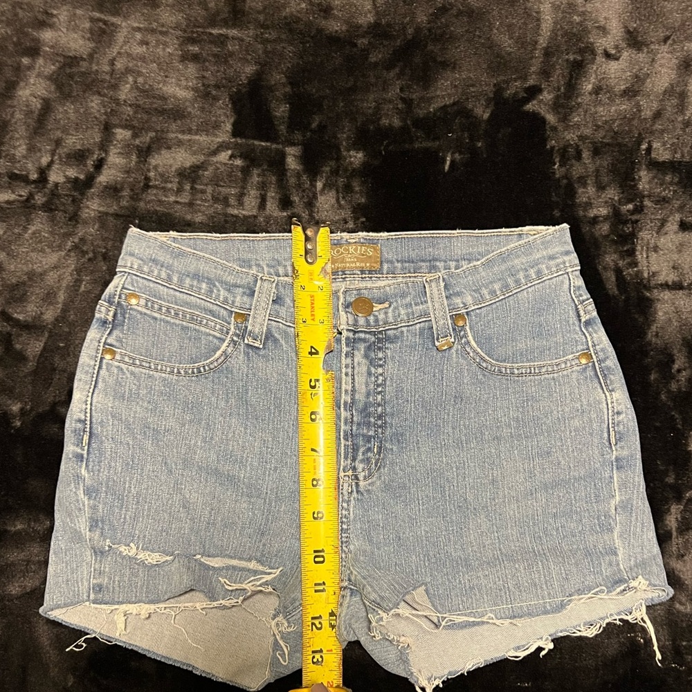 VINTAGE ROCKIES CUTOFFS - Picture 5 of 5